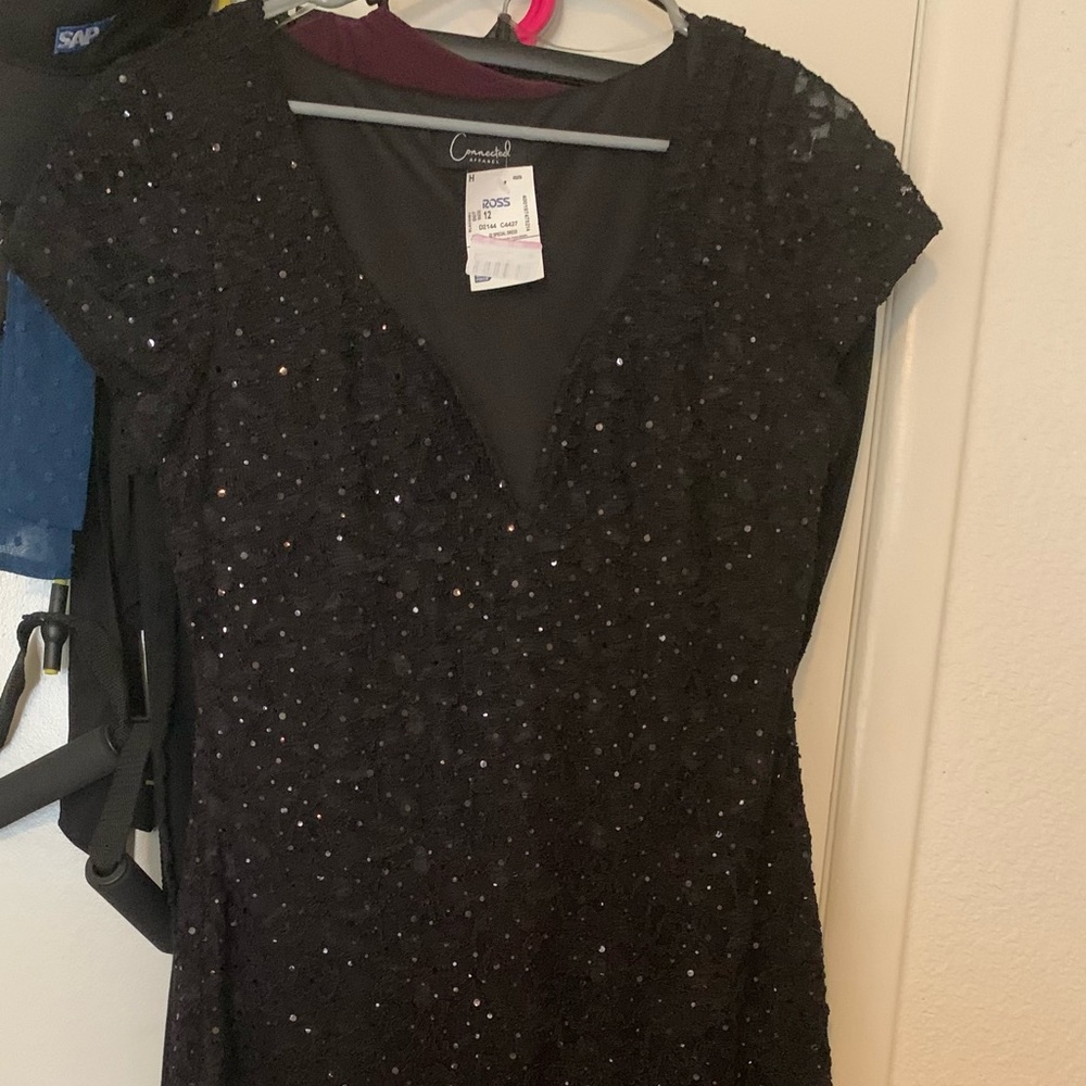 Black cap sleeve lace sequin midi dress